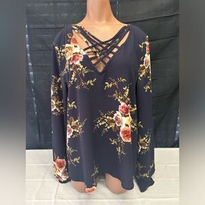 Entro Floral Bell Sleeve Tunic Shirt Women's Size M Cape Sleeve Cross Neck Line